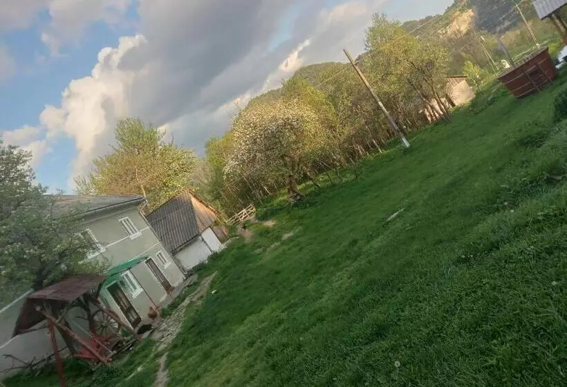 پانسیون Room In Guest Room   Sejour In Green Garden With Lake View For 2 People