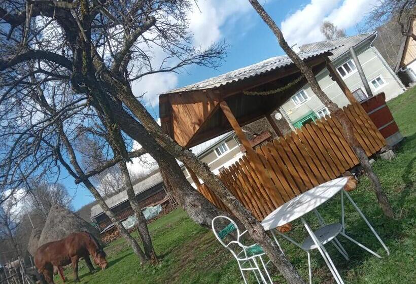 پانسیون Room In Guest Room Sejour In Green Garden With Lake View For 2 People