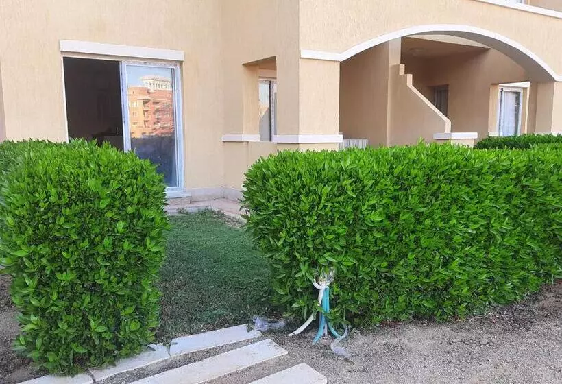 Porto Sharm 2 Bed Room And Private Garden Pool View