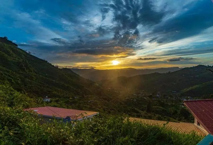 Lomakeskus Warmth Hill Crest