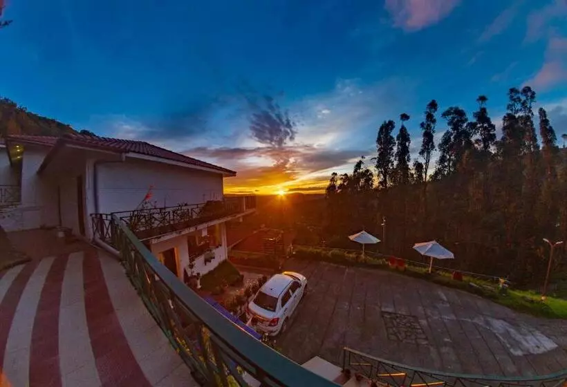 Lomakeskus Warmth Hill Crest