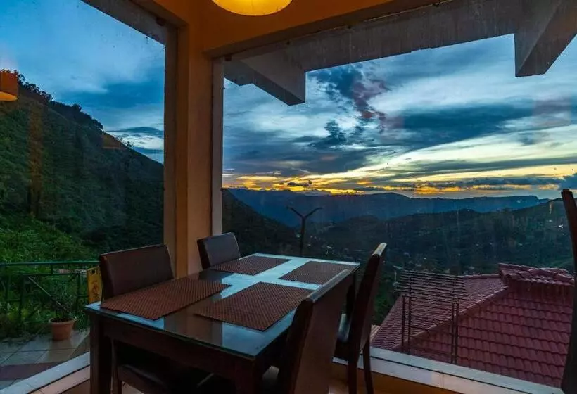 Lomakeskus Warmth Hill Crest