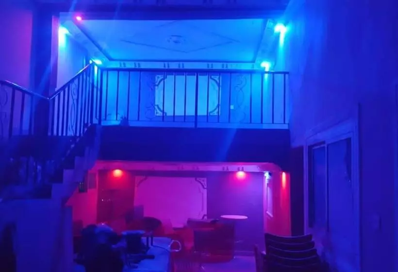 هاستل Britannia Hôtel Cmr