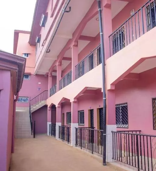 هاستل Britannia Hôtel Cmr