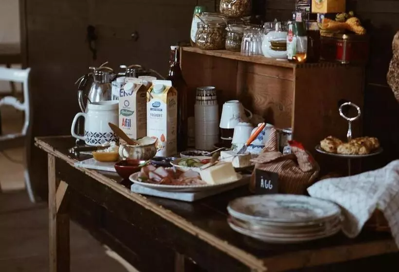 ベッドアンドブレックファースト Axatorpsgården