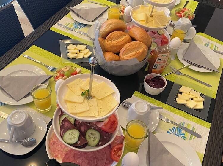 住宿加早餐 Passage 84 Hotel & Café