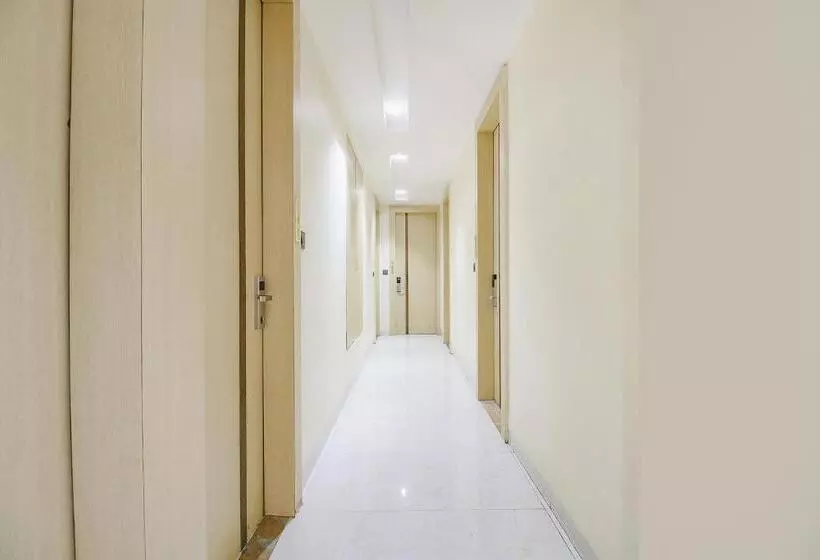 Fabhotel Harriot