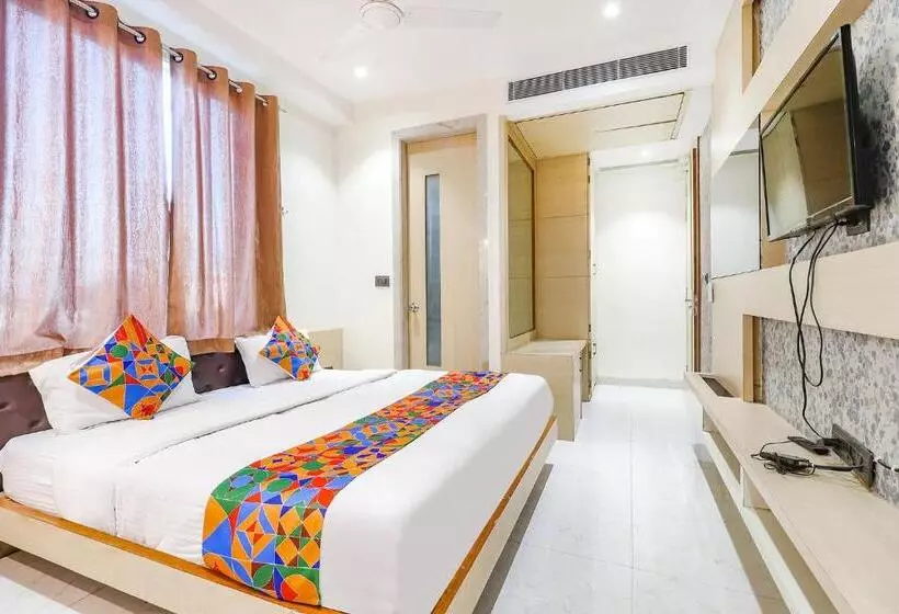 Fabhotel Harriot
