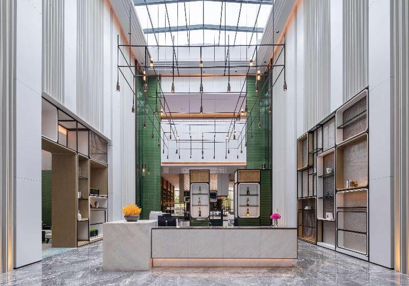 Hotel Doubletree By Hilton Kunming Airport