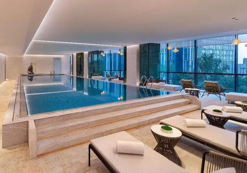 ホテル Doubletree By Hilton Kunming Airport