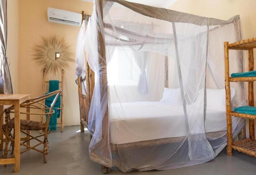 فندق Heart Of Zanzibar Bungalows