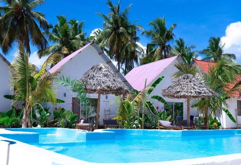 فندق Heart Of Zanzibar Bungalows