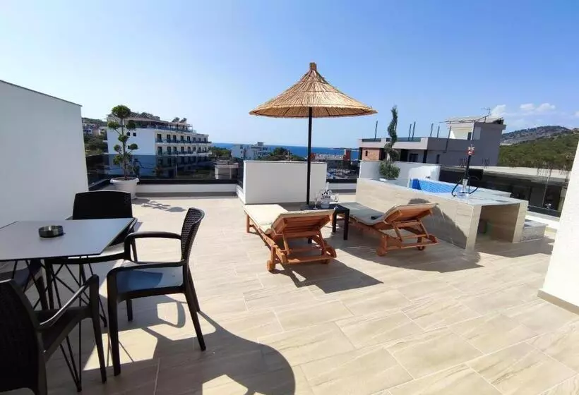 پانسیون Villa Primo Opus