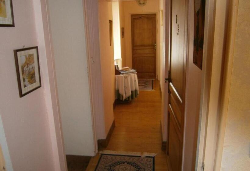 مبيت وإفطار Logis La Folie