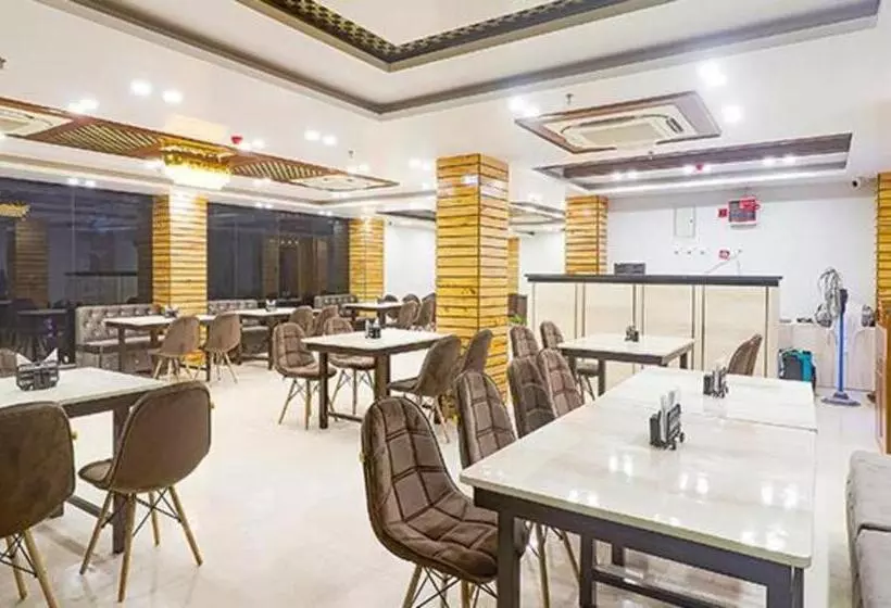 Fabhotel Palash