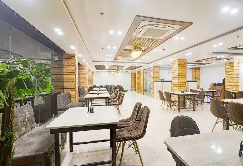 Fabhotel Palash