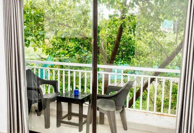 Hotelli Fourteen Pods By The Sea