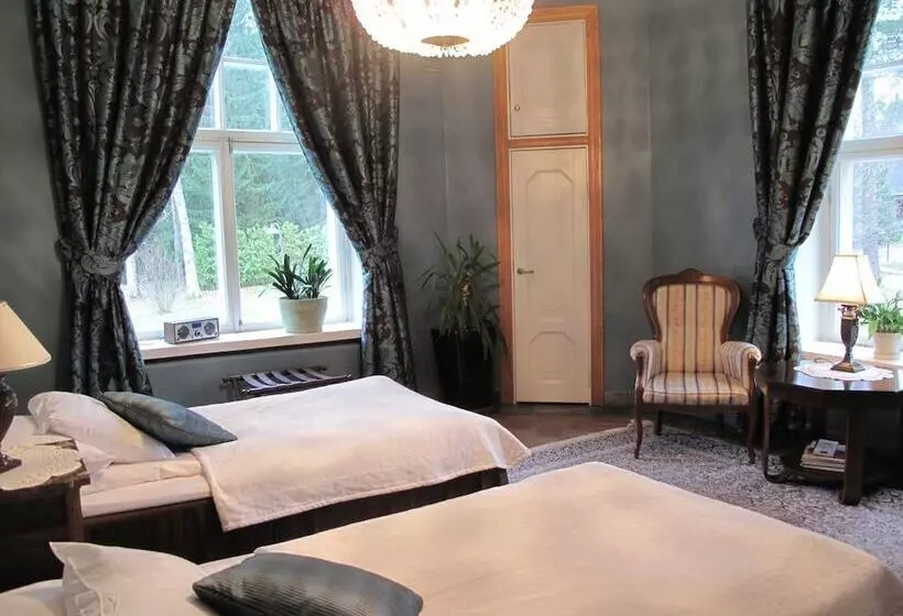 ホテル Hirvihaaran Kartano