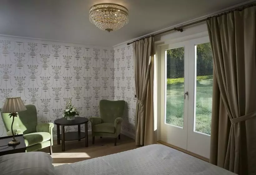 ホテル Hirvihaaran Kartano