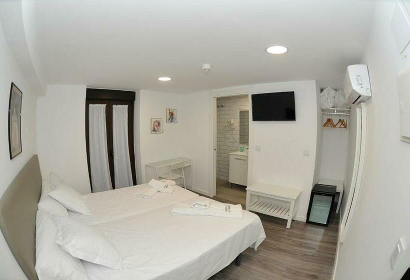 هتل Horno De La Higuera Alojamiento