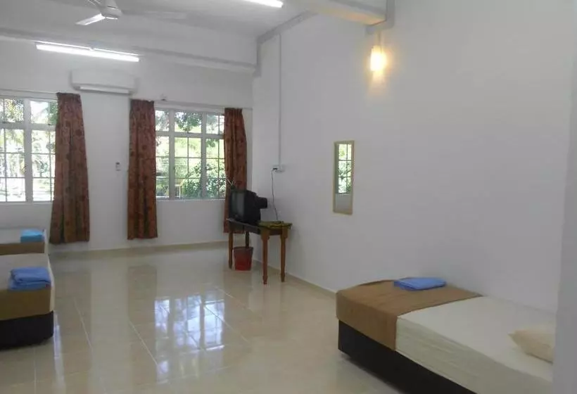 Hotelli Oyo 90316 Tt Rest House