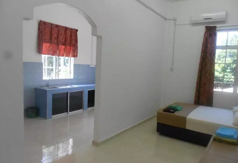Hotelli Oyo 90316 Tt Rest House