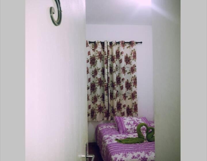 پانسیون Pousada E Hostel Monalisa