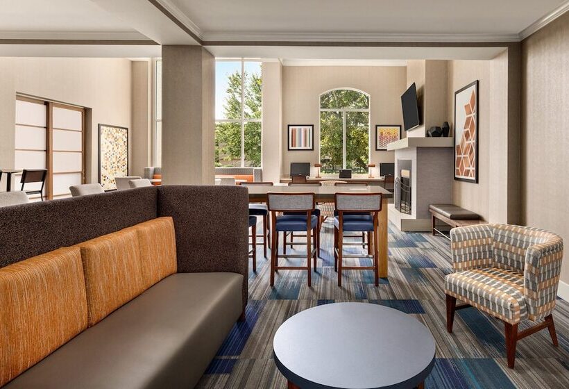 Holiday Inn Express Hotel & Suites Auburn   University Area, An Ihg
