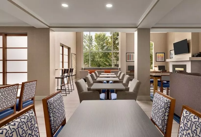 Holiday Inn Express Hotel & Suites Auburn   University Area, An Ihg