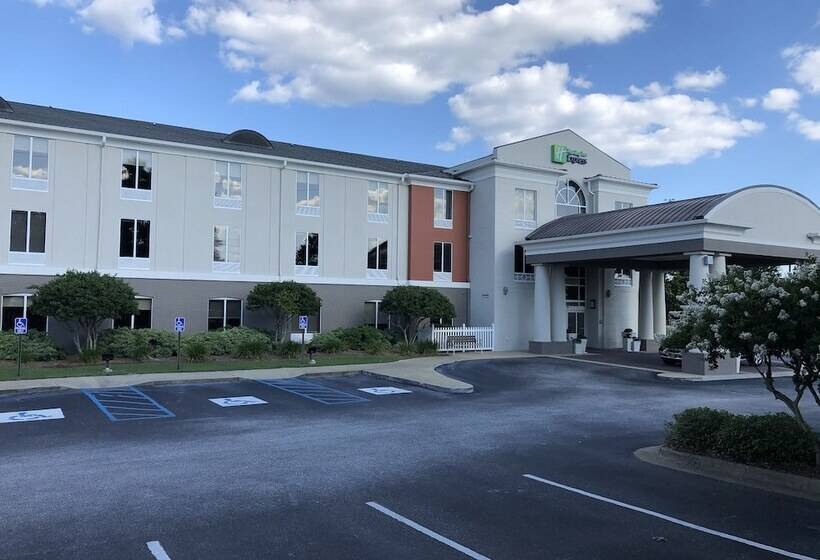Holiday Inn Express Hotel & Suites Auburn   University Area, An Ihg