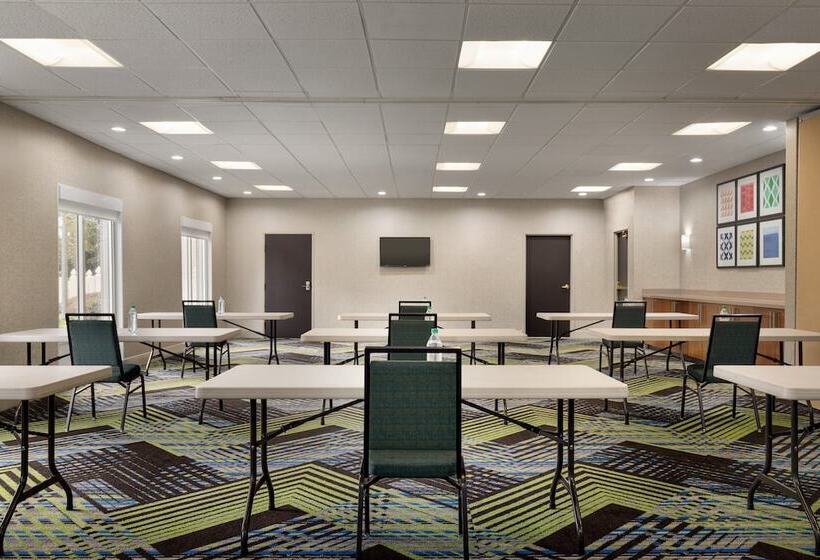 Holiday Inn Express Hotel & Suites Auburn   University Area, An Ihg