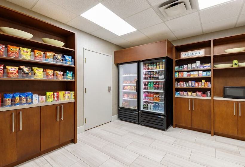 Holiday Inn Express Hotel & Suites Auburn   University Area, An Ihg