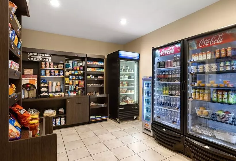 فندق Candlewood Suites Bismarck