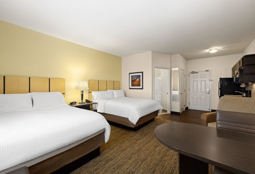 هتل Candlewood Suites Bismarck