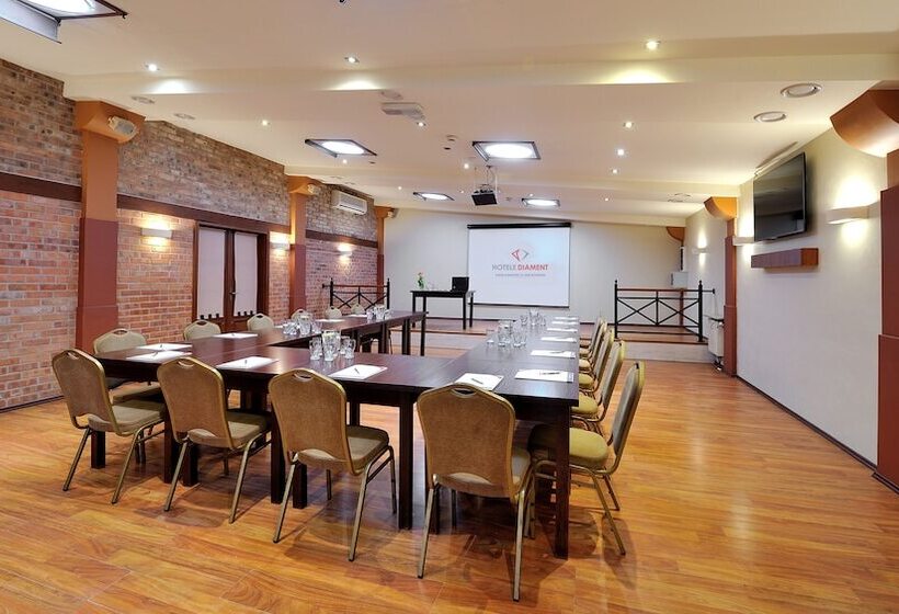 Отель Diament Vacanza Katowice Siemianowice