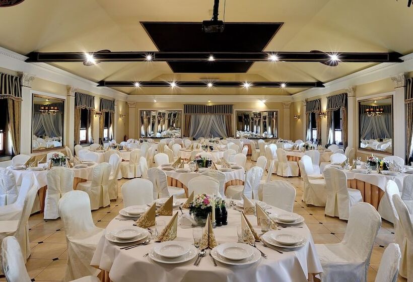 Отель Diament Vacanza Katowice Siemianowice