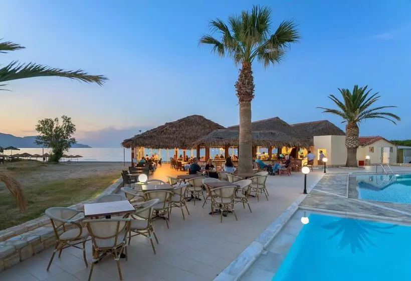 בית מלון כפרי Happy Days Beach