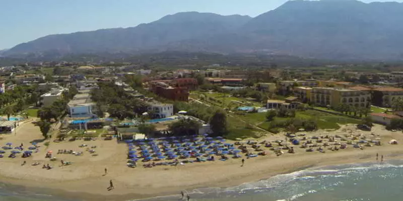 בית מלון כפרי Happy Days Beach