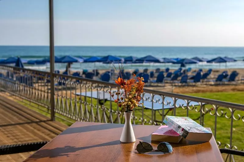 בית מלון כפרי Happy Days Beach