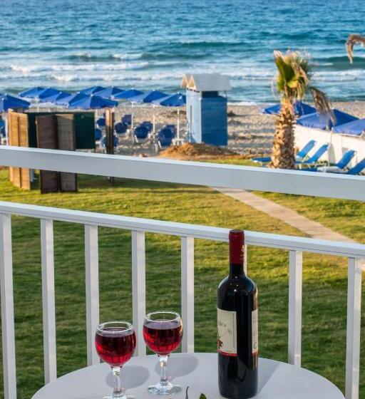 בית מלון כפרי Happy Days Beach