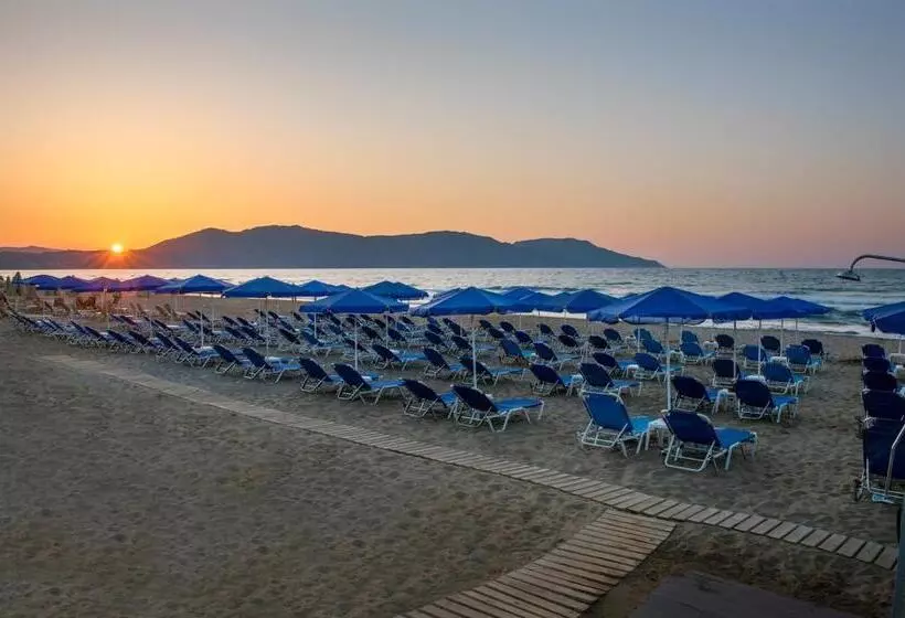 בית מלון כפרי Happy Days Beach