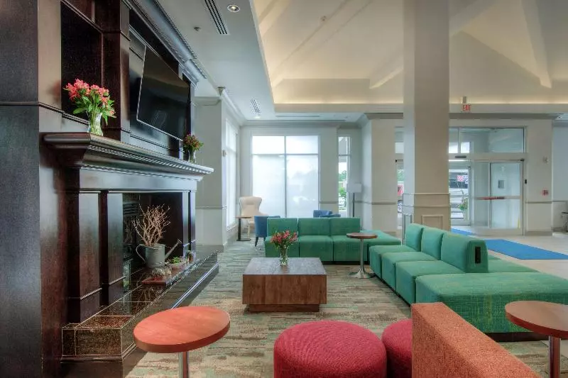 هتل Hilton Garden Inn Durham Southpoint