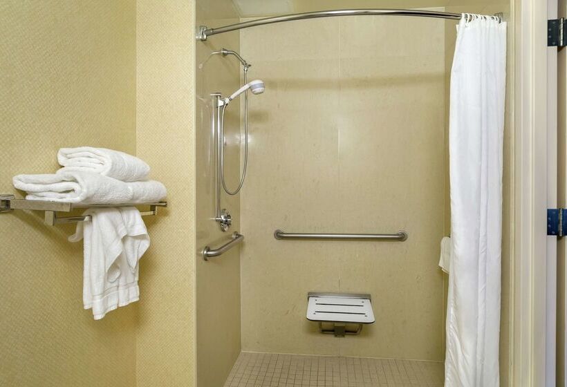 فندق Hilton Garden Inn Newport News