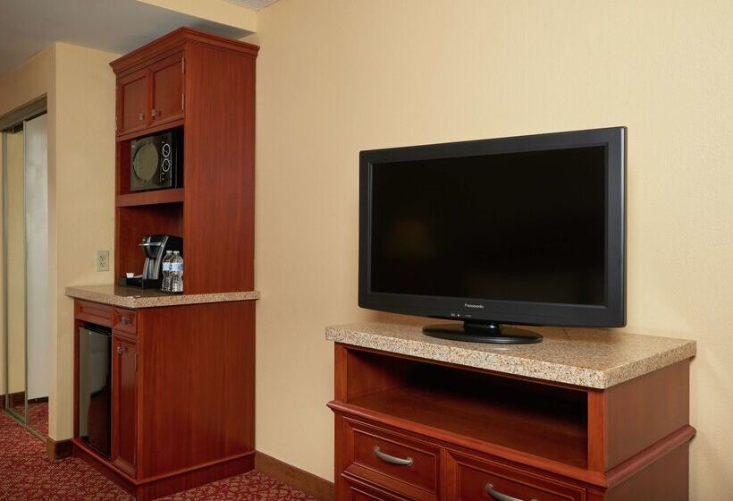 فندق Hilton Garden Inn Newport News
