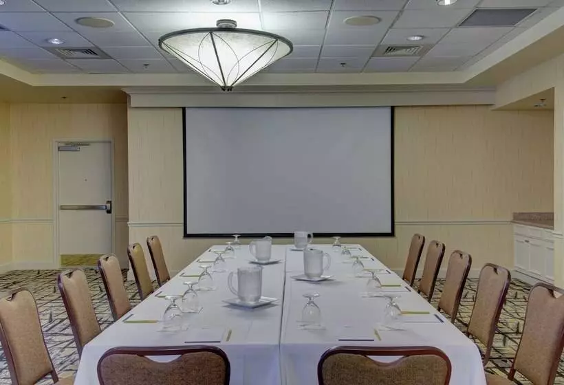 ホテル Hilton Garden Inn Norwalk