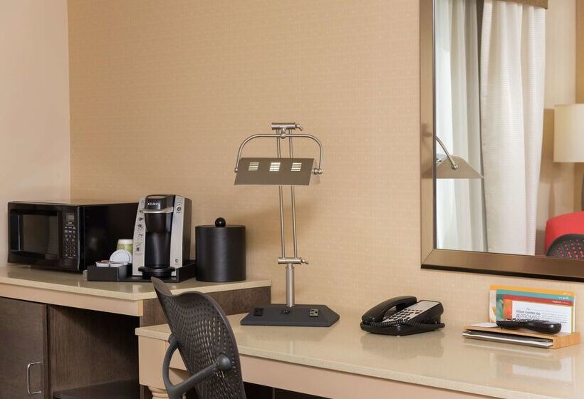 Отель Hilton Garden Inn West Lafayette Wabash Landing