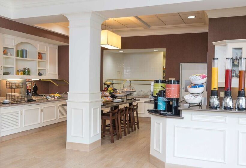 Отель Hilton Garden Inn West Lafayette Wabash Landing