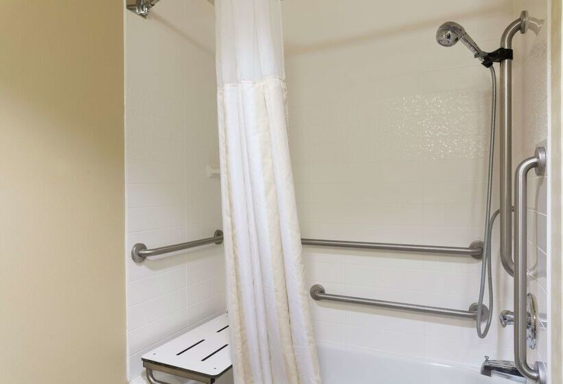 Отель Hilton Garden Inn West Lafayette Wabash Landing