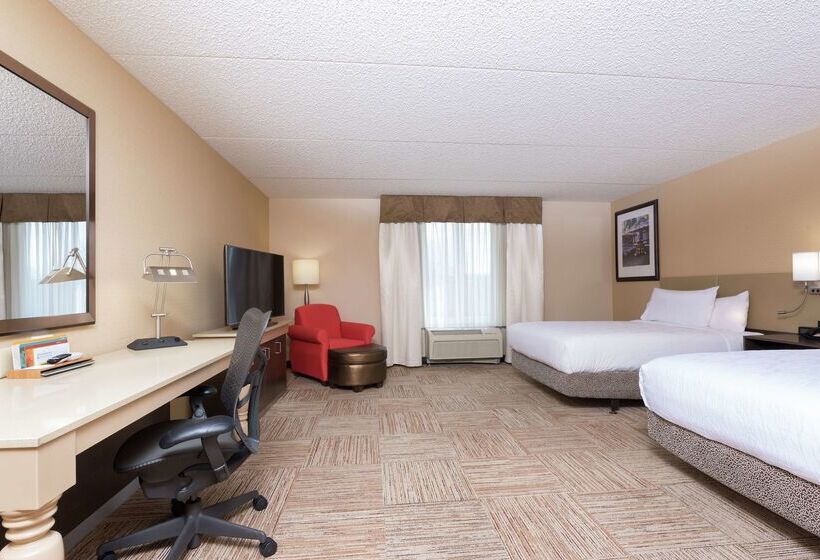 Отель Hilton Garden Inn West Lafayette Wabash Landing