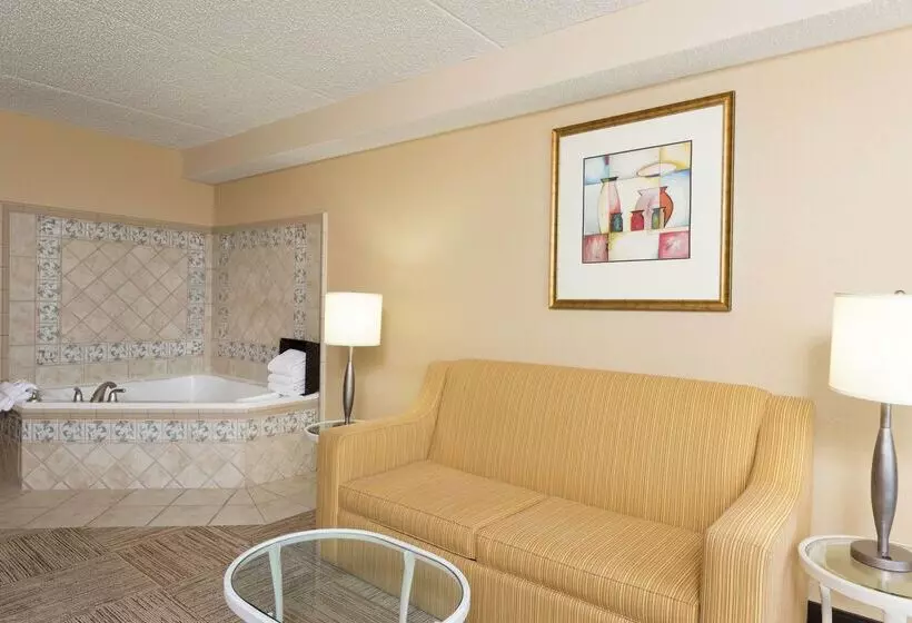 هتل Hilton Garden Inn West Lafayette Wabash Landing